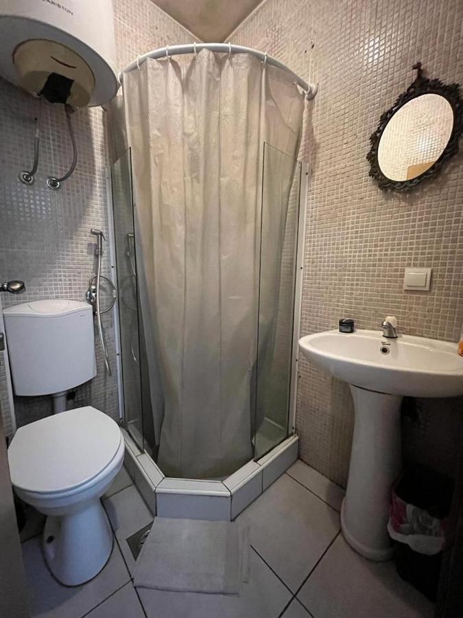 Hostel Anton Tivat Ngoại thất bức ảnh