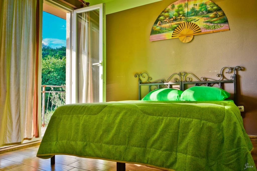 Hostel Anton Tivat Ngoại thất bức ảnh