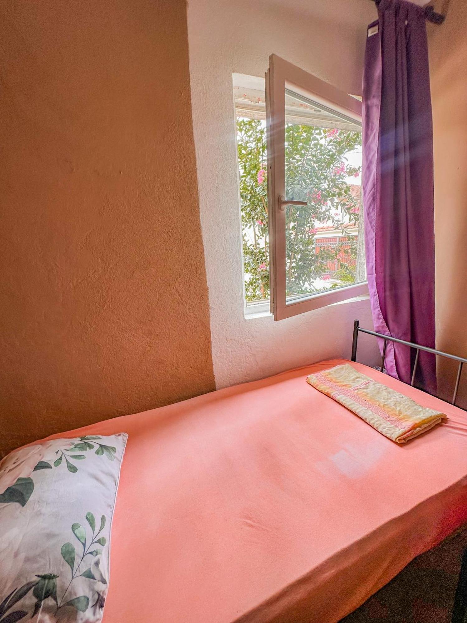 Hostel Anton Tivat Ngoại thất bức ảnh