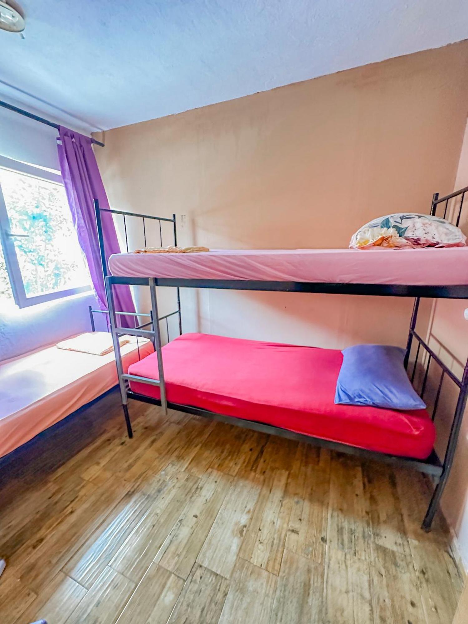 Hostel Anton Tivat Ngoại thất bức ảnh