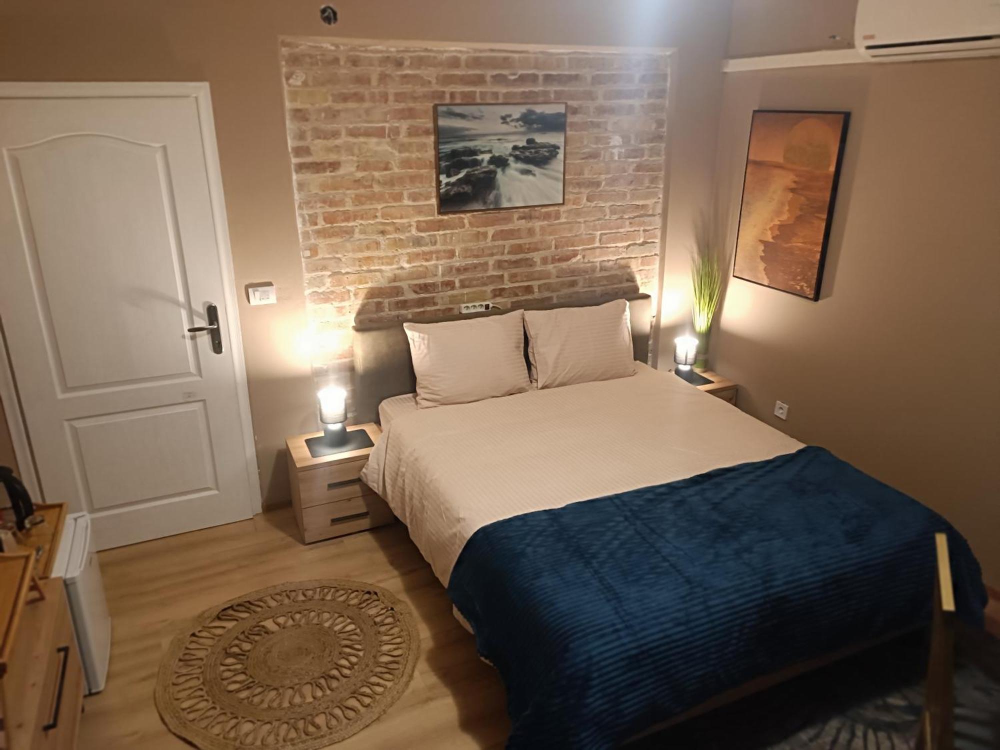 Hostel Anton Tivat Ngoại thất bức ảnh